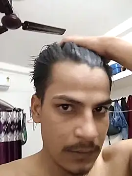 Hard_Core_Fucker: διαδικτυακό σόου στην κάμερα