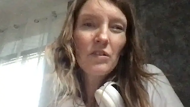Chat +18 de Kittymarlene ao vivo