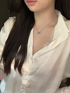 Chatroom XXX en direct de Nana_kute20