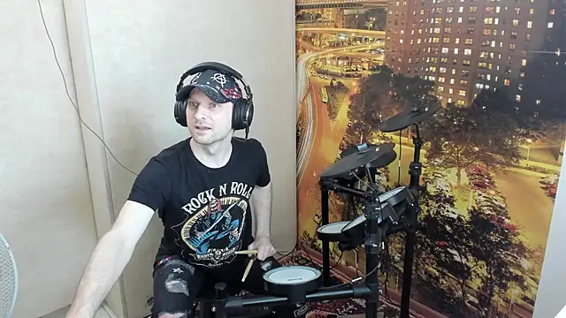 NakedDrums' Webcam Show