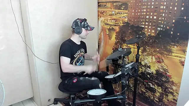 Show modela NakedDrums na web-kameri