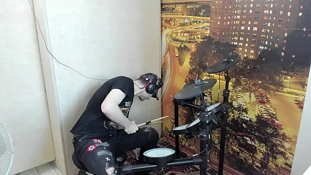 NakedDrums Pertunjukan Webcam