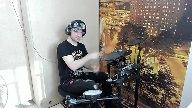 NakedDrums – Kamerová šou