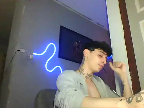 Webkamerová show alejo_greyx