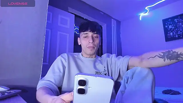 عرض كام alejo_greyx