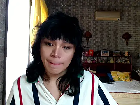 הופעת וובקאם של aymmaenhald