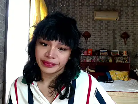 aymmaenhald – webcam-show