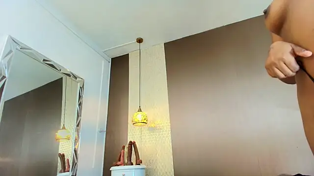 دردشة Tiifany_Baker الجنسية المباشرة