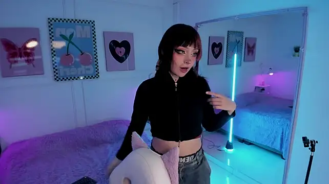 Zoe_Lynch_ Show in webcam