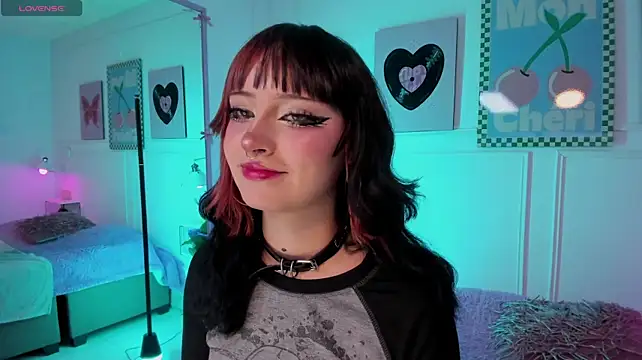 Zoe_Lynch_n Webbikameraesitys