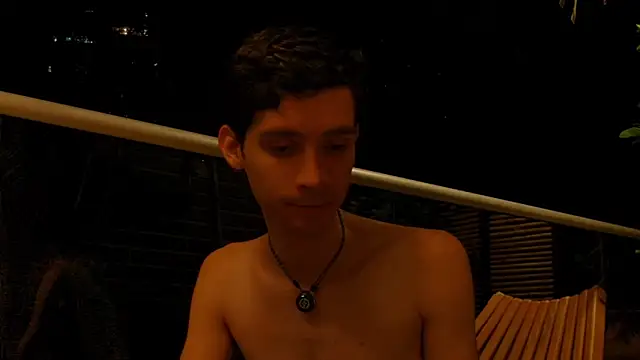 VicenteFerrer's Live Sex Cam Show