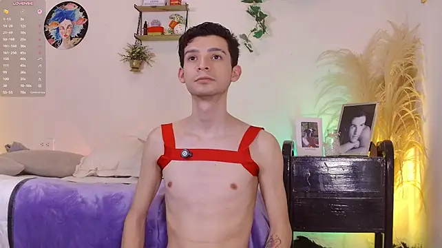 Show modela VicenteFerrer na web-kameri