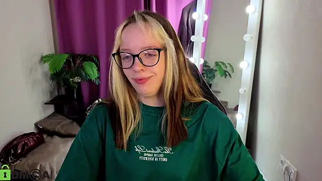 XXX chat uživo modela R0cket_bunny