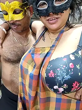 RDX_COUPLE Show in webcam