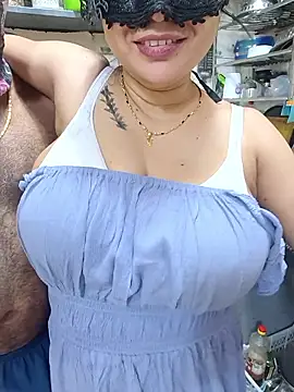 Eroticc_Desiree- 在線直播表演