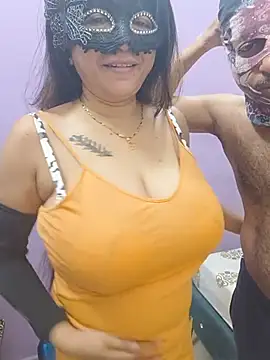 Eroticc_Desiree- ওয়েবক্যাম শো