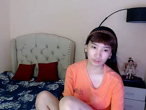 ShantalFoxxy_ Pertunjukan Webcam