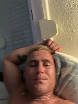 GOOPYlove webcam show