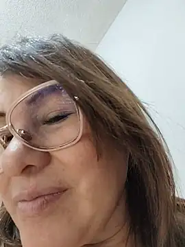 הופעת וובקאם של AlexxiaaMat