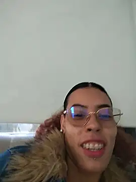 Chatroom XXX en direct de Pamelamiler__