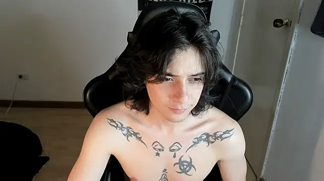 sai_l01 Шоу с уебкамера