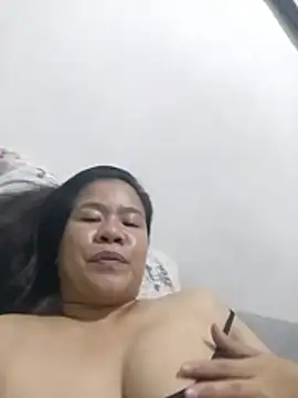 AsianbouncieGIRL Show in webcam