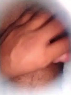 Cumnowd1 Show in webcam