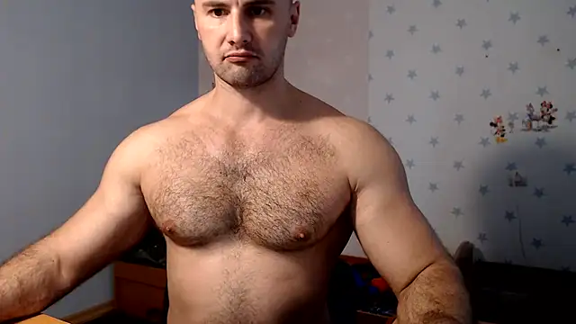 muscle_uncut – Kamerová šou