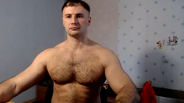 muscle_uncut – Kamerová šou