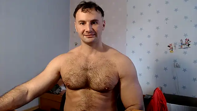 Show modela muscle_uncut na web-kameri