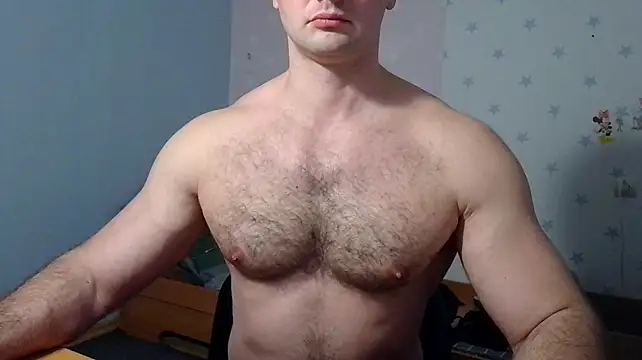 muscle_uncut – Kamerová šou