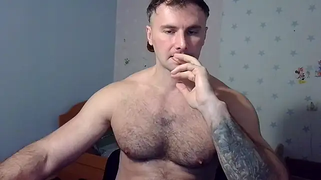 muscle_uncut – Kamerová šou