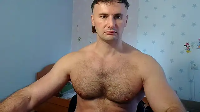 muscle_uncut – Kamerová šou
