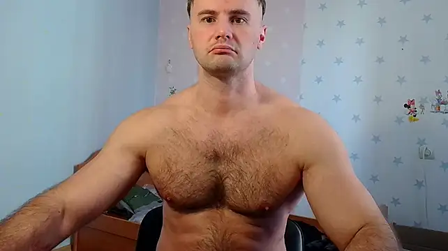 muscle_uncut – Kamerová šou