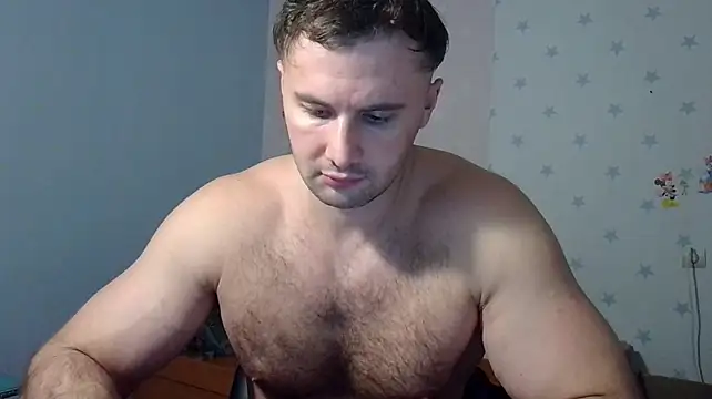 muscle_uncut – Kamerová šou