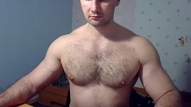 muscle_uncut – Kamerová šou