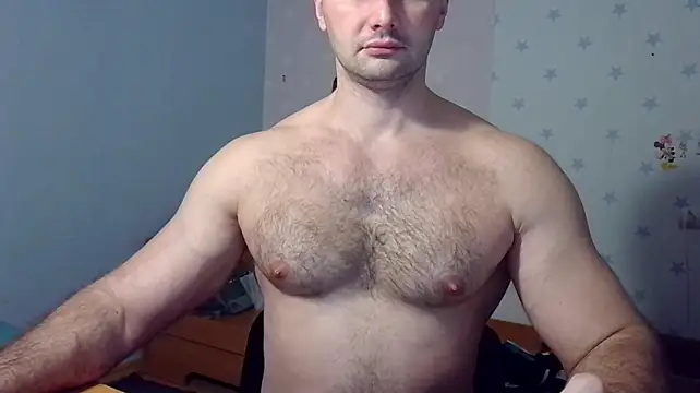 muscle_uncut – Kamerová šou