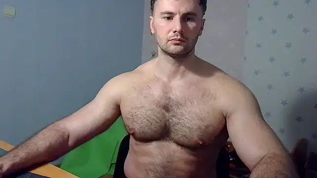 muscle_uncut – Kamerová šou