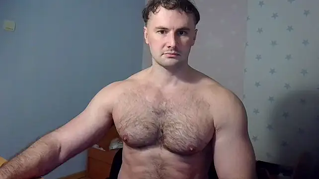 Show modela muscle_uncut na web-kameri