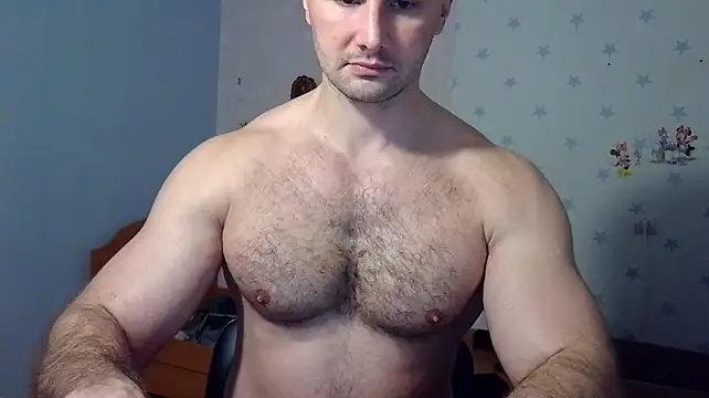 muscle_uncut – Kamerová šou