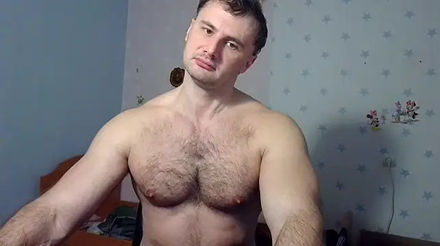 muscle_uncut 在線直播表演