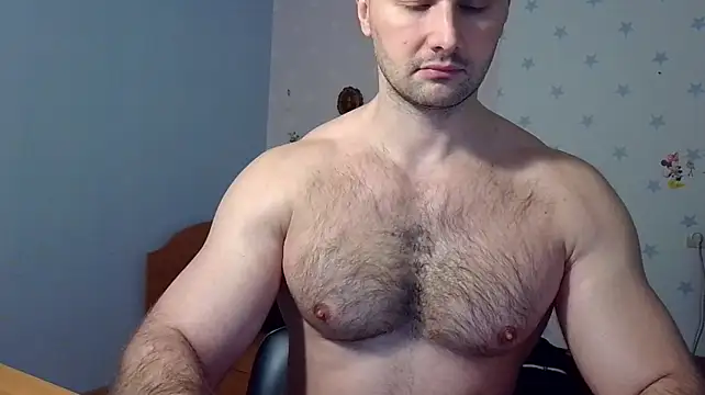 muscle_uncut – Kamerová šou