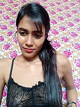 Pokazy przed kamerką – hornylizia123