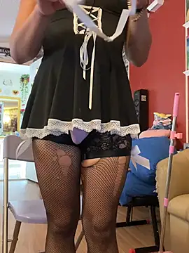 Show modela TranSexualJade95 na web-kameri