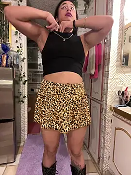 Pokazy przed kamerką – TranSexualJade95