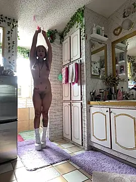 Pokazy przed kamerką – TranSexualJade95