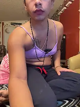 הופעת וובקאם של TranSexualJade95