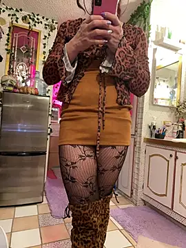 TranSexualJade95: διαδικτυακό σόου στην κάμερα