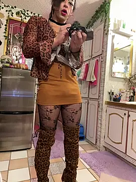 TranSexualJade95 webkamerás műsora