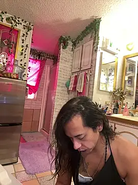 הופעת וובקאם של TranSexualJade95